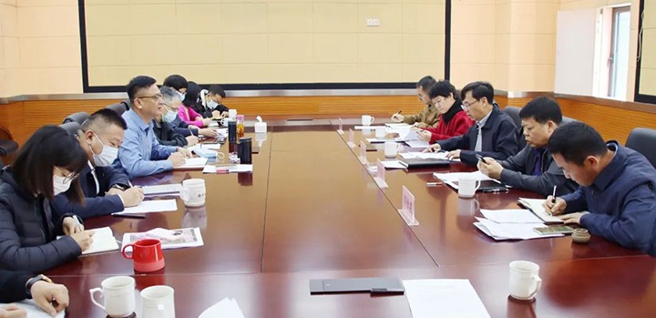 云煤（pp电子）集团党委副书记、总司理高建嵩一行到云煤矿业公司开展2022年第一季度生产谋划事情督导调研