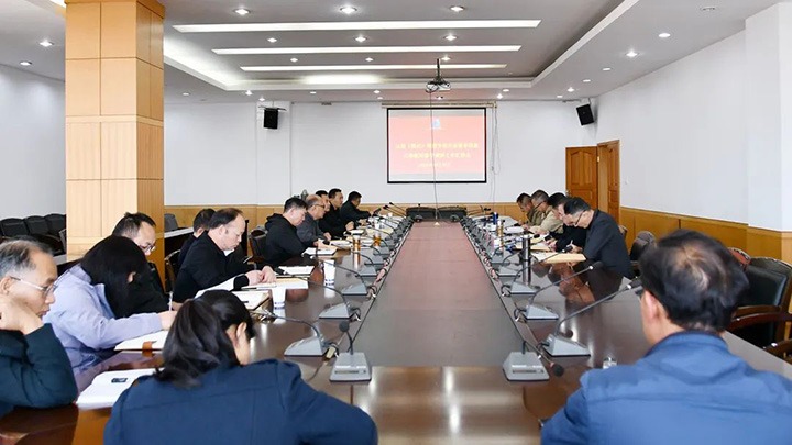 云煤（pp电子）集团专职外部董事寸延峰、孔君到云维集团督导调研