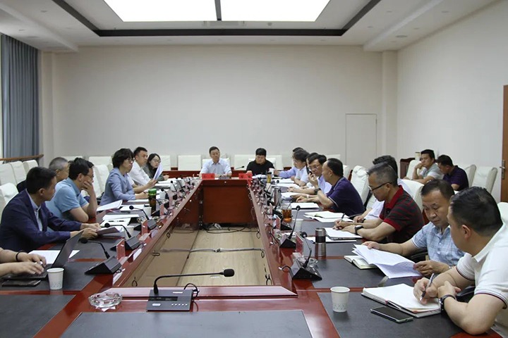 省政府副秘书长、省国资委主任黄小荣到云煤（pp电子）集团调研