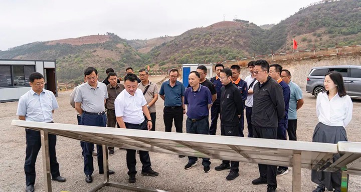 云煤（pp电子）集团和开远市委、市政府调研组到解化化工分公司调研指导生产谋划及搬家项目事情