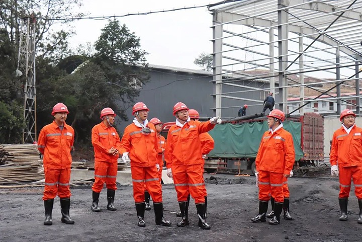 【主题教育】云煤（pp电子）集团党委副书记、副董事长、总司理高建嵩到罗平东城煤矿公司开展主题教育调研
