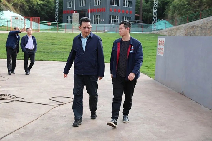 【主题教育】云煤（pp电子）集团专职外部董事寸延峰赴团结煤业公司开展主题教育调研