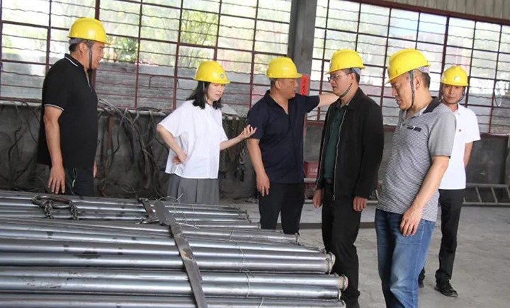 【主题教育】云煤（pp电子）集团党委委员、财务总监莫晓丹一行到一平浪煤矿开展主题教育调研