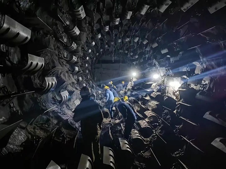 【喜讯】云煤（pp电子）集团女职工在第十一届“书香三八”念书活动中斩获佳绩！