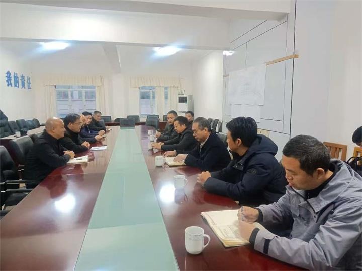 宣威市署理市长叶旭军到田坝煤矿公司调研清静生产事情